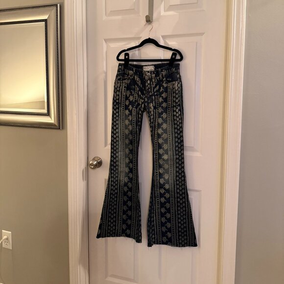 Free People Mantra Bali Flare Stretch Jean Denim Print 24 RARE - Picture 2 of 9